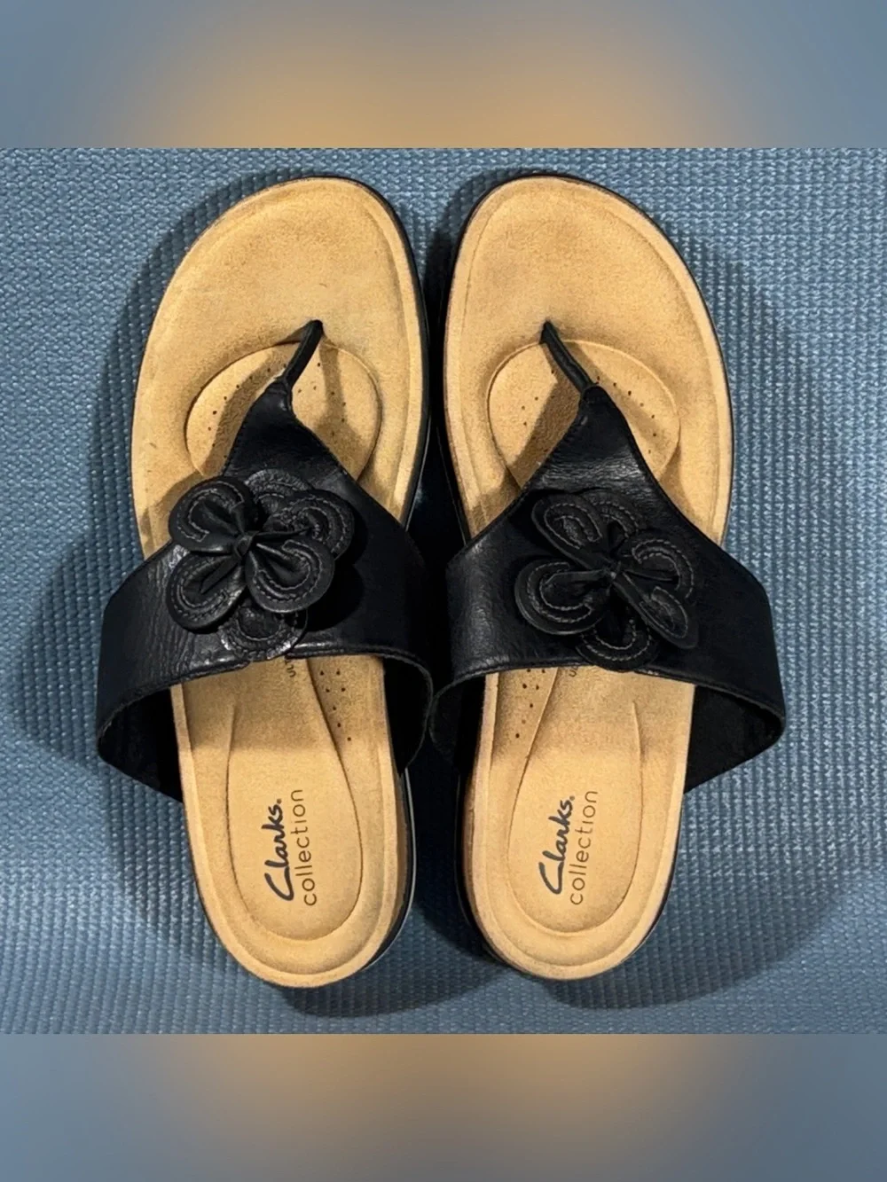 Clarks Women’s Black Leather Brynn Style Embellished Thong Sandals Size 11
